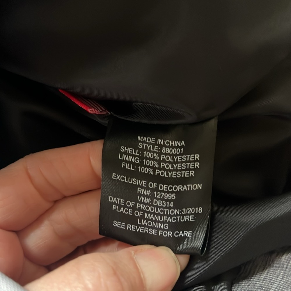 NWOT: Boys Puffer Jacket size 18-20 Fully lined - Picture 6 of 6